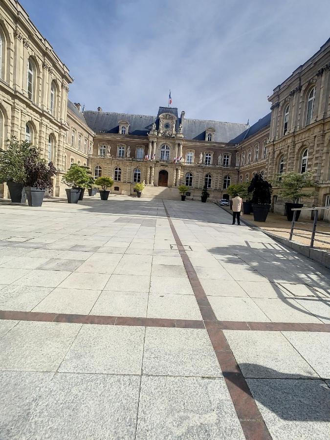 Appart Cosy Hyper Centre Luxe 4 Pers Wifi Apartment Amiens Luaran gambar